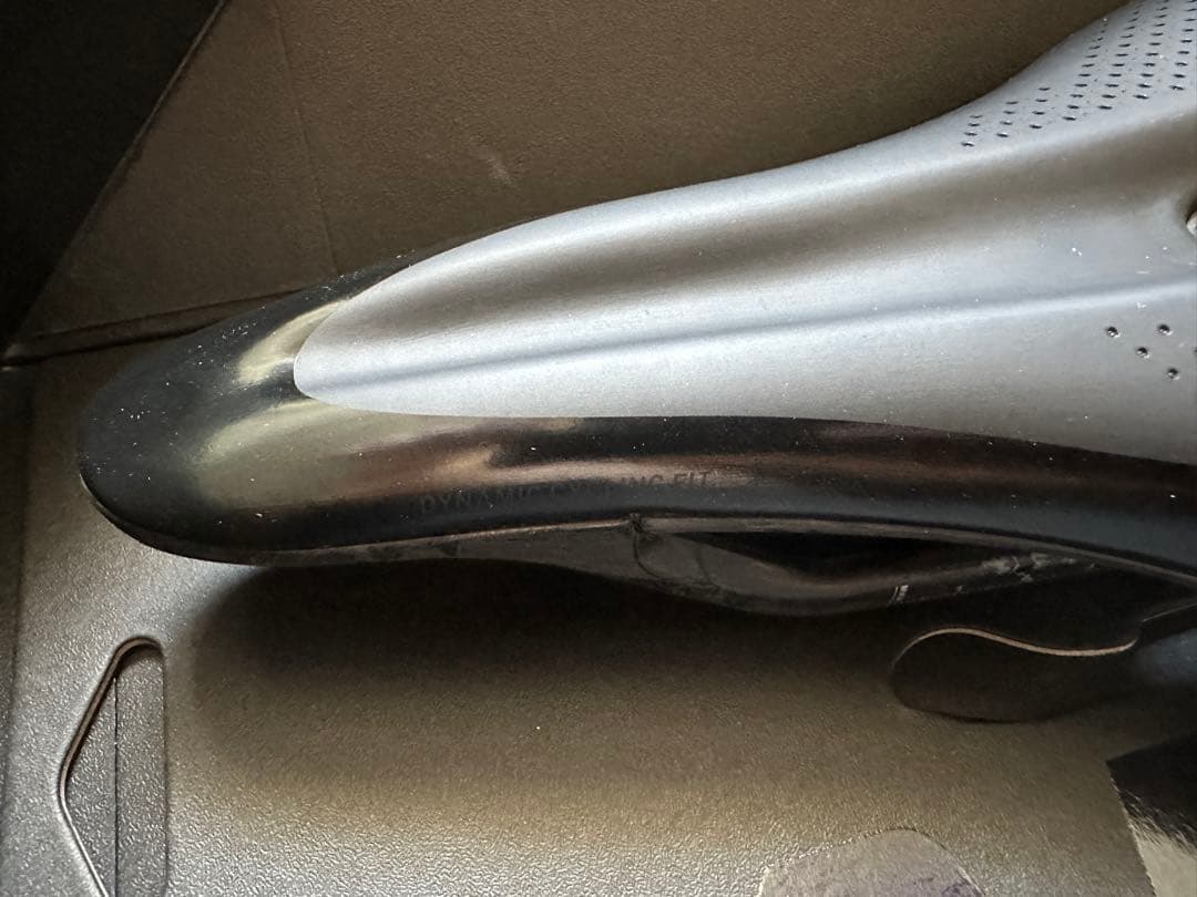CADEX BOOST SADDLE 超軽量カーボンサドル