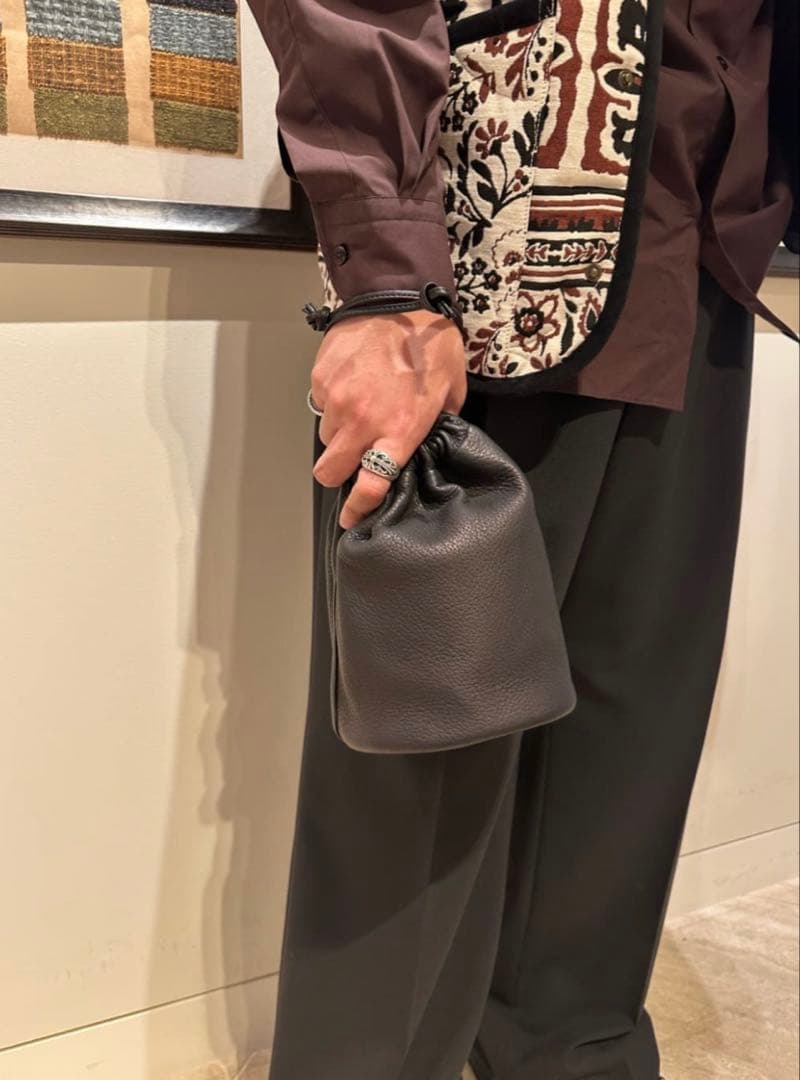 Aeta アエタ HANDLE POUCH S レザーハンドルポーチ巾着