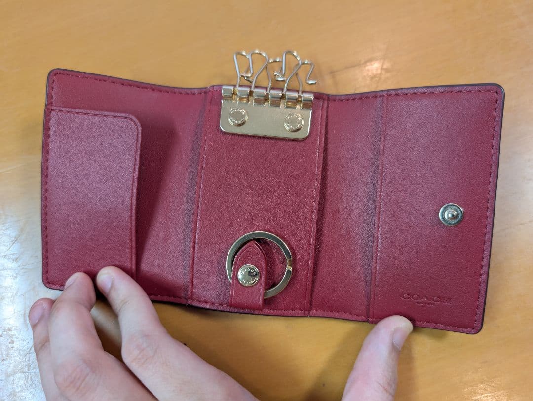COACH レッドキーケース