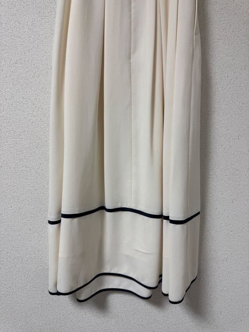 ワンピース Herlipto Bern Two-Way Dress
