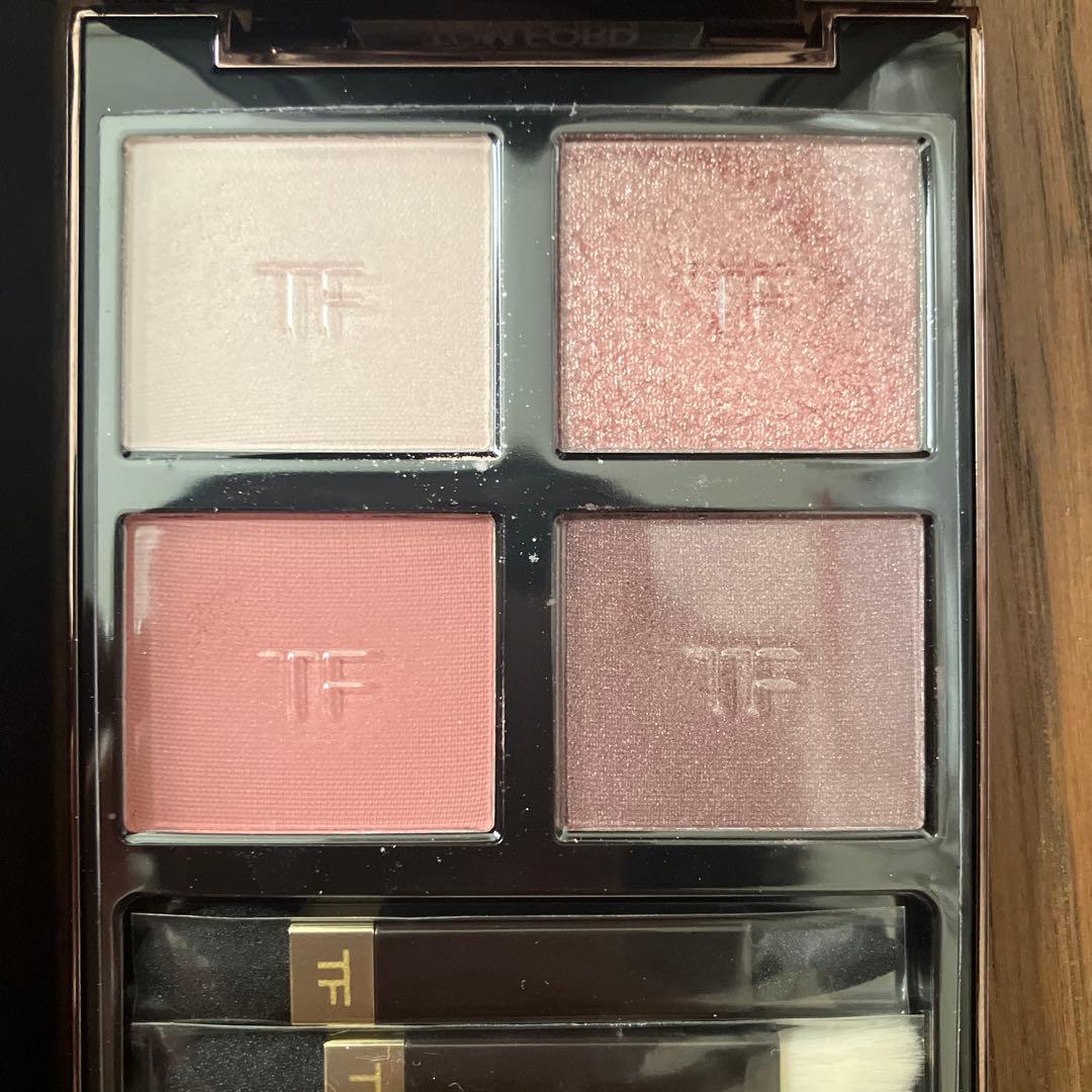 TOM FORD アイカラークォード　インソレントローズ