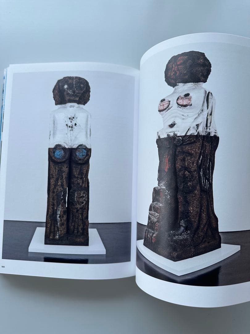 Huma Bhabha and ウルス フィッシャー　2冊セット