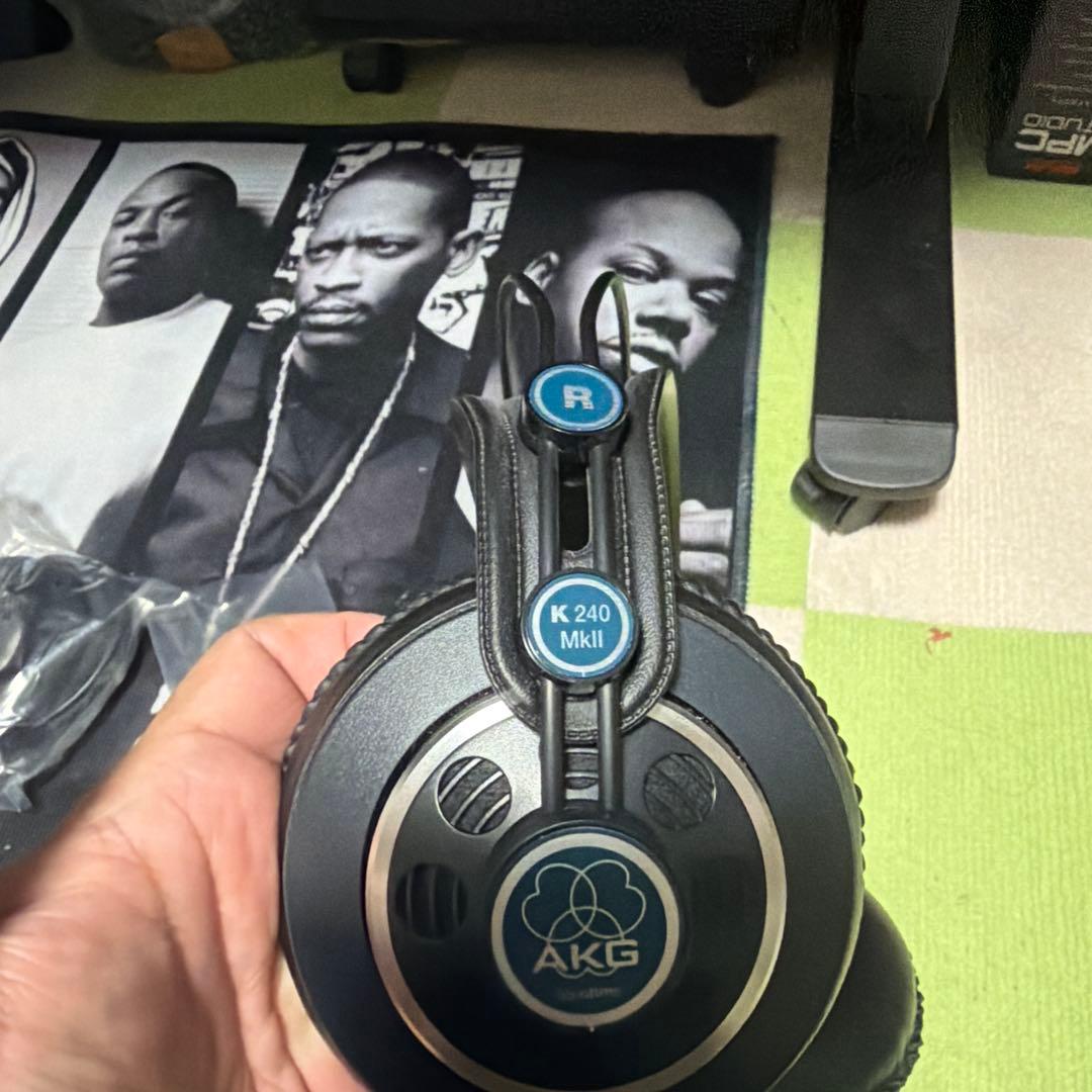 AKG K 240 MkII 有線ヘッドホン