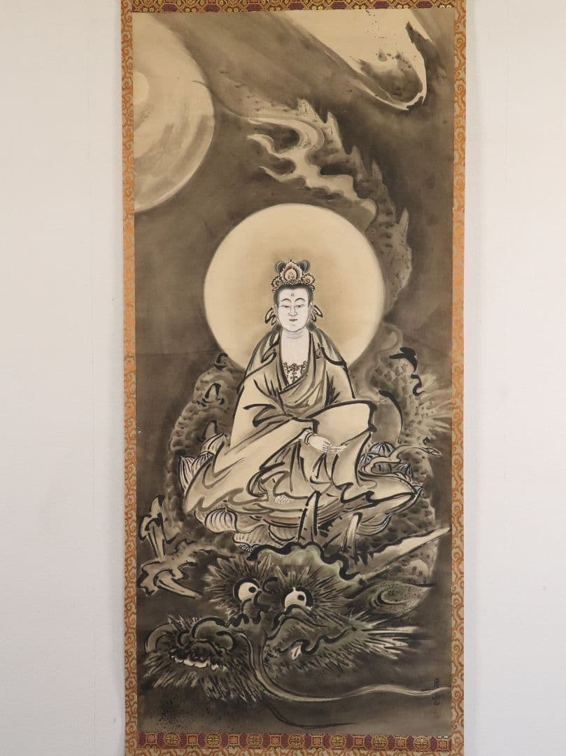 【模写】日本画 仏画 龍頭観音像 紙本 掛け軸 月〇銘 桐箱 水墨画 MA72