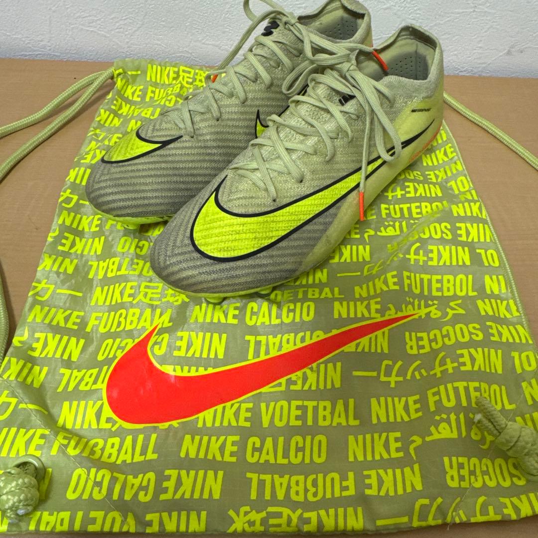 Nike サッカーシューズ イエロー/グレー 収納バッグ付き