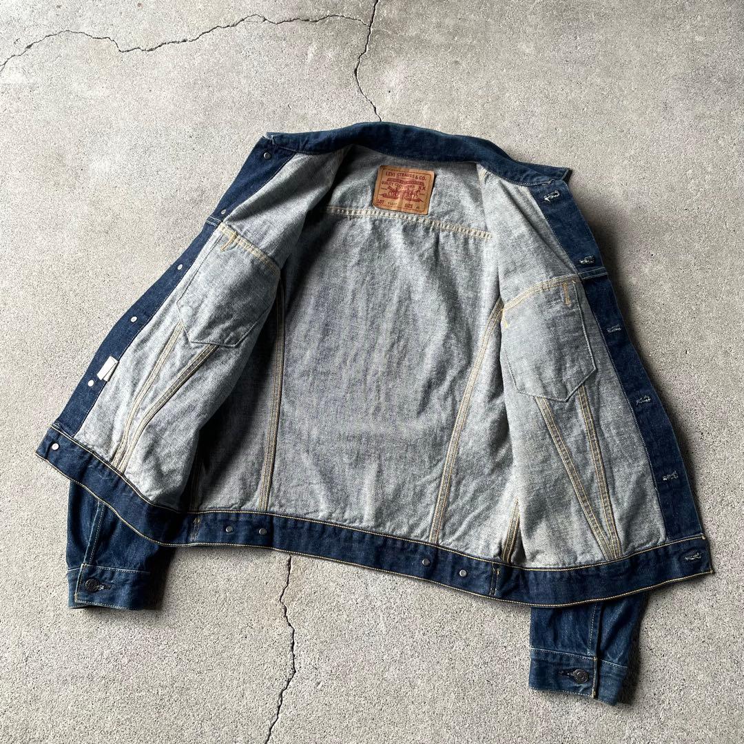 90s Levi’s 557 BIGE denim trucker jacket