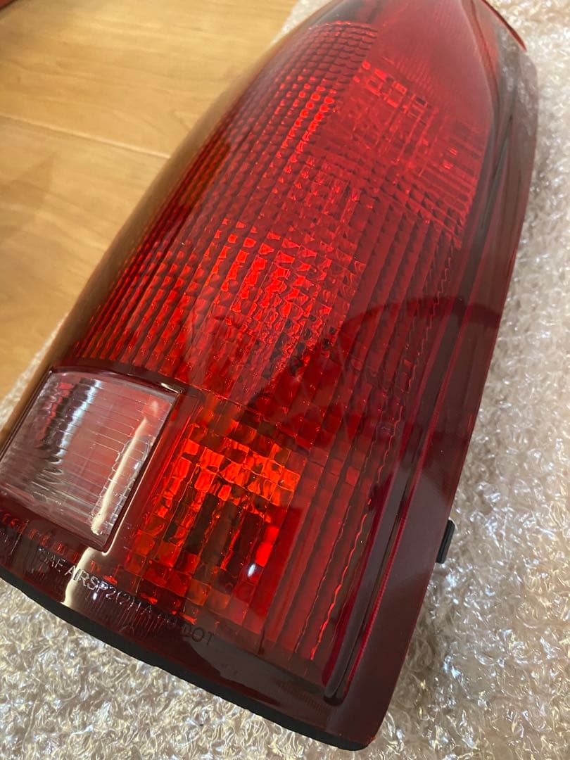 シボレー　C1500 K1500 サバーバン〜99 テールライト　左右セット