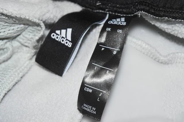 adidas フード付きトレーニングセット L