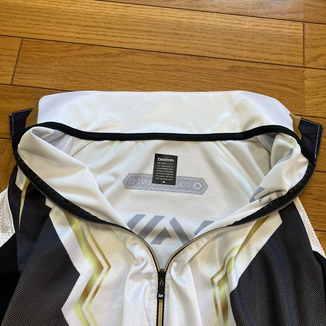 ⭐︎美品⭐︎ダイワ トーナメント ドライフルジップメッシュシャツ Ｍサイズ