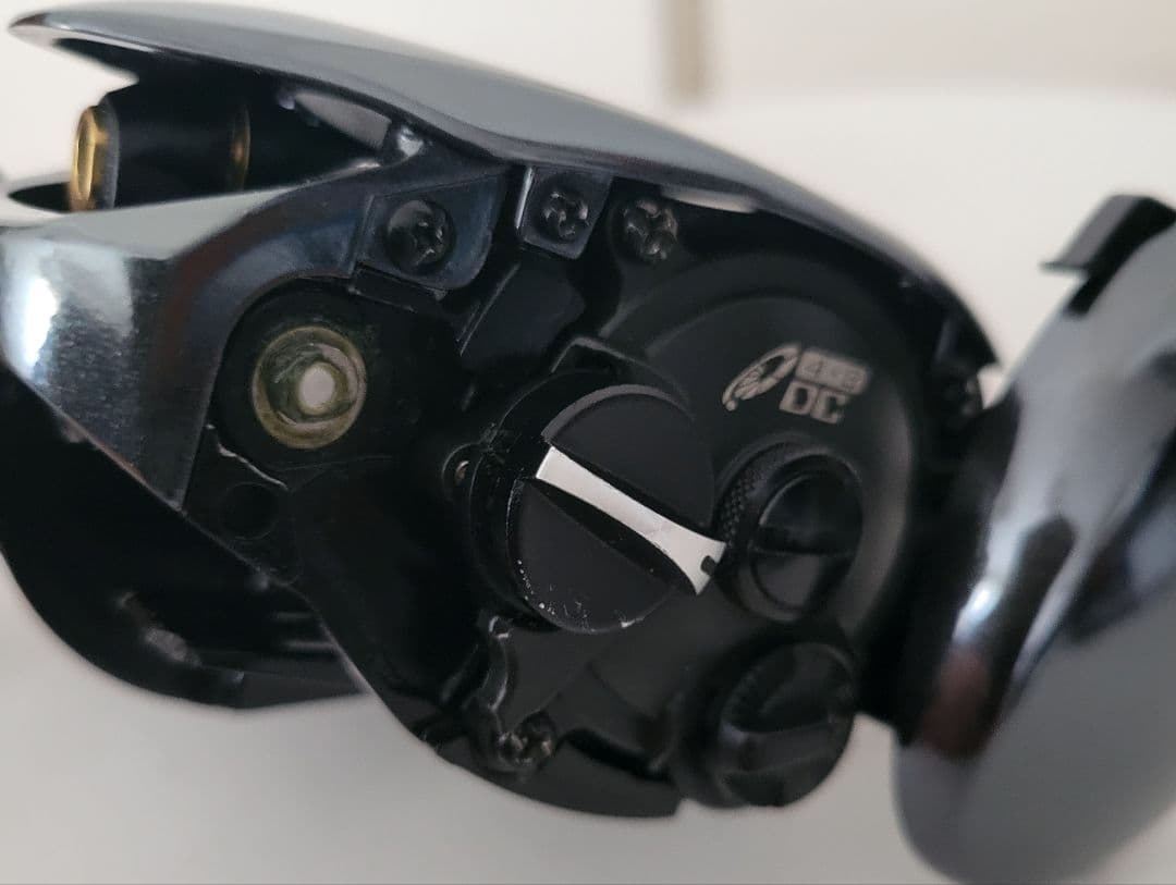シマノ 18 ANTARES アンタレス DC MD XG 右ハンドル バリアル