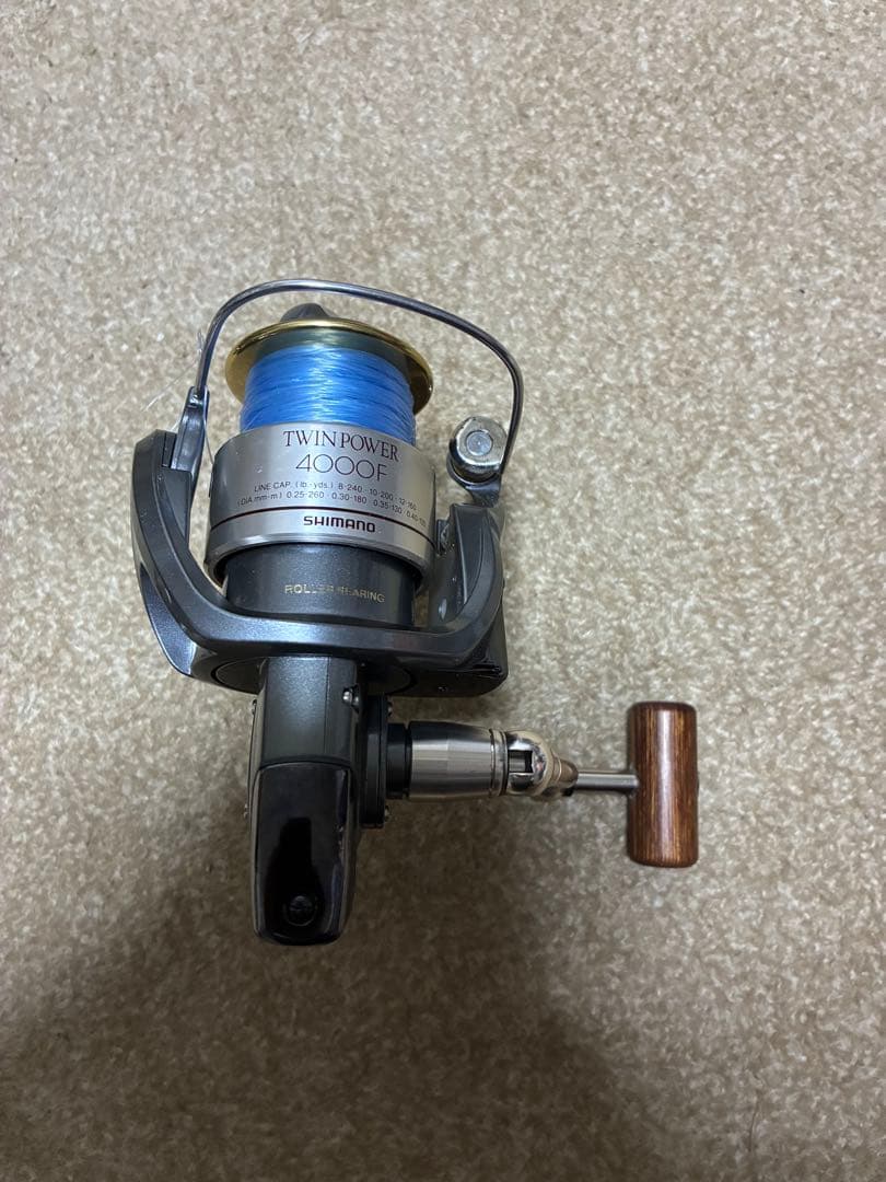 SHIMANO TWINPOWER 4000F スピニングリール