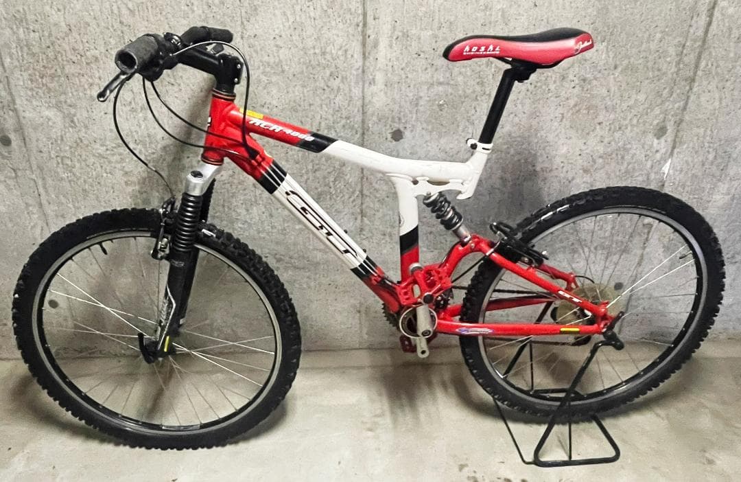 ば*す様 GT XCR 4000 i-drive サスペンションMTB★赤白