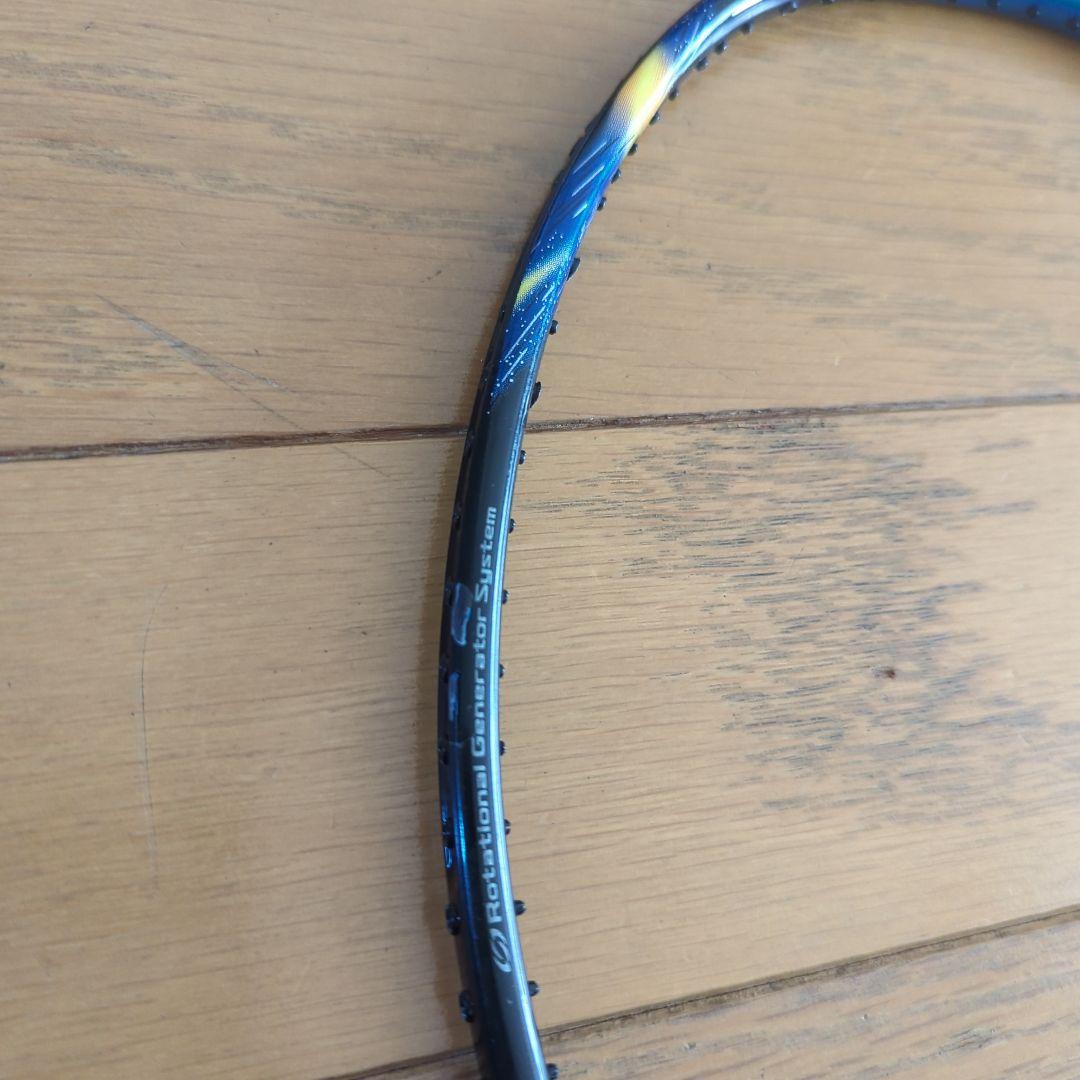 ヨネックス　アストロクス77　ラケット　中古品　バドミントンラケット