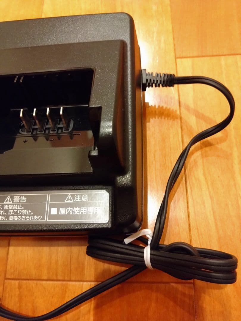パナソニック　電動アシスト自転車用　充電器のみ　　NKJ073Z