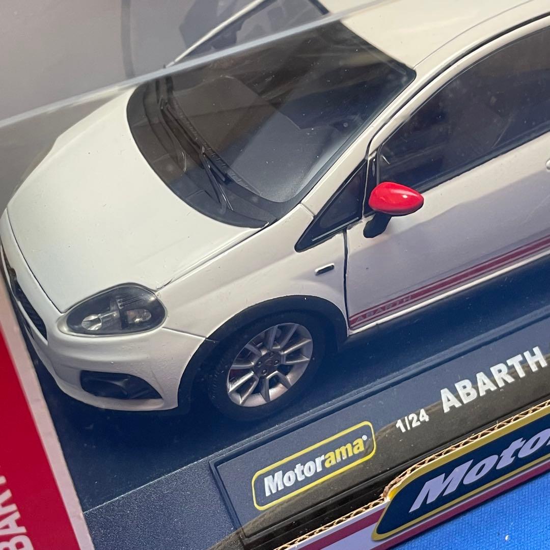 1/24 ミニカー　アバルト純正abarthGRANDE PUNTO