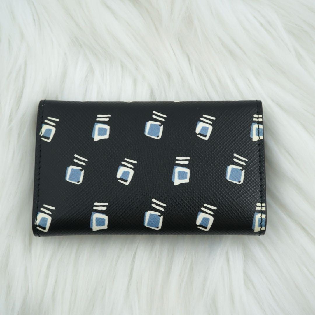 未使用品　箱付き　PRADA プラダ　キーケース　サフィアーノ　ブラック　希少