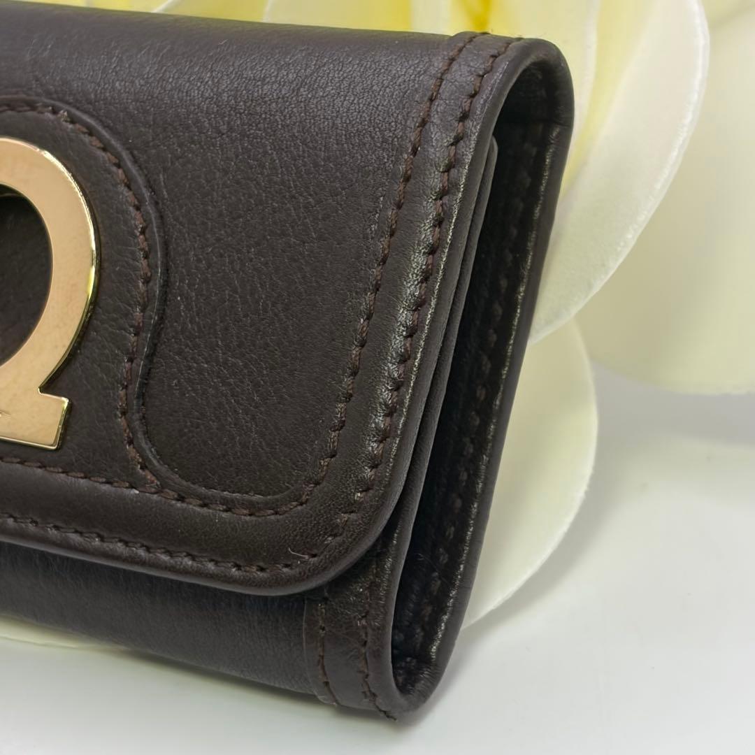 未使用！Salvatore Ferragamo☆ダークブラウン6連キーケース