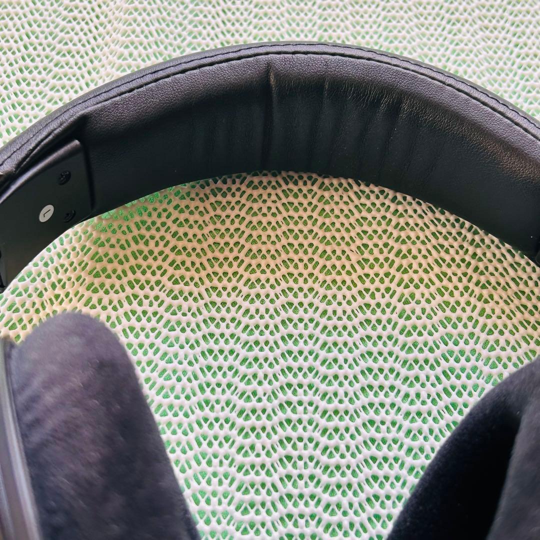 ゼンハイザー ヘッドホン HD598SR ＆ Geekria ヘッドホンケース