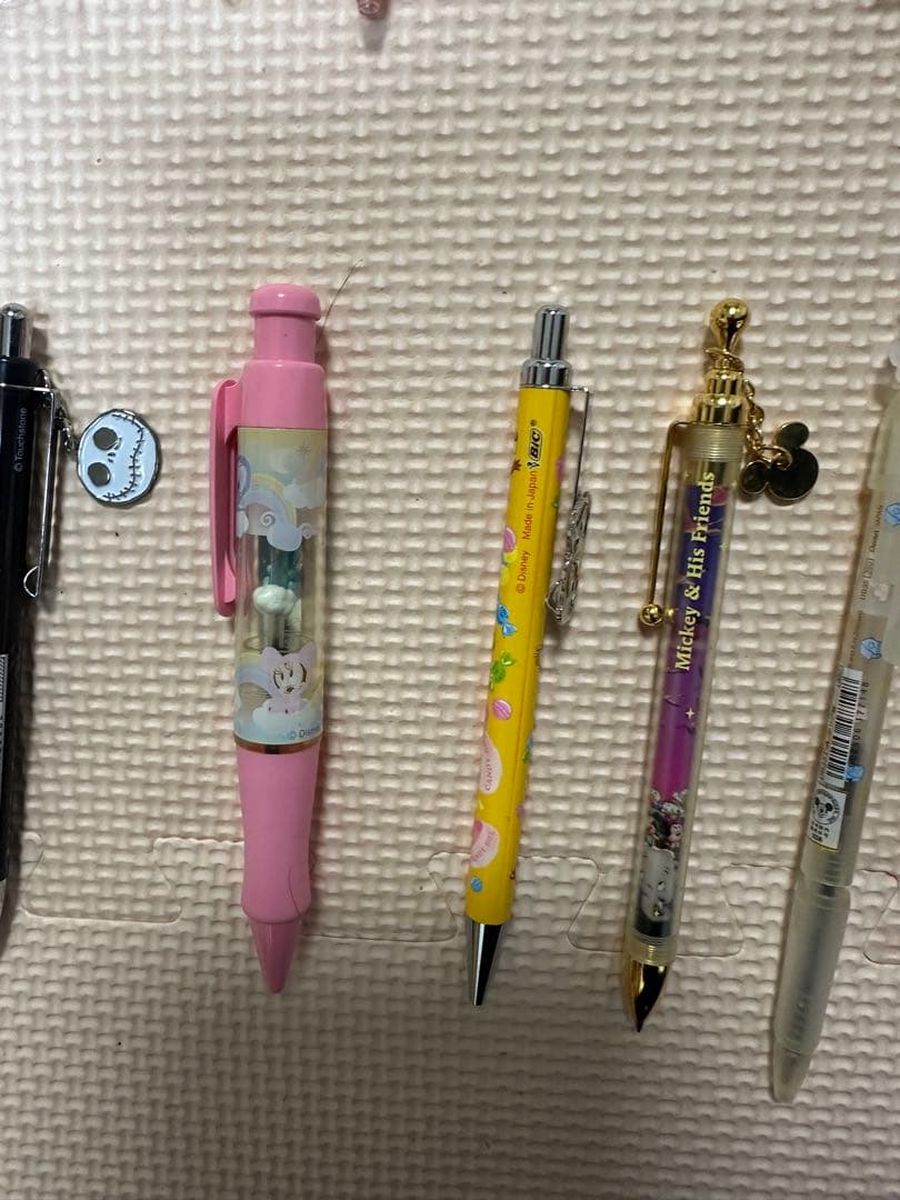 公*o様 キャラクター付きボールペンセット 30本以上 Z5