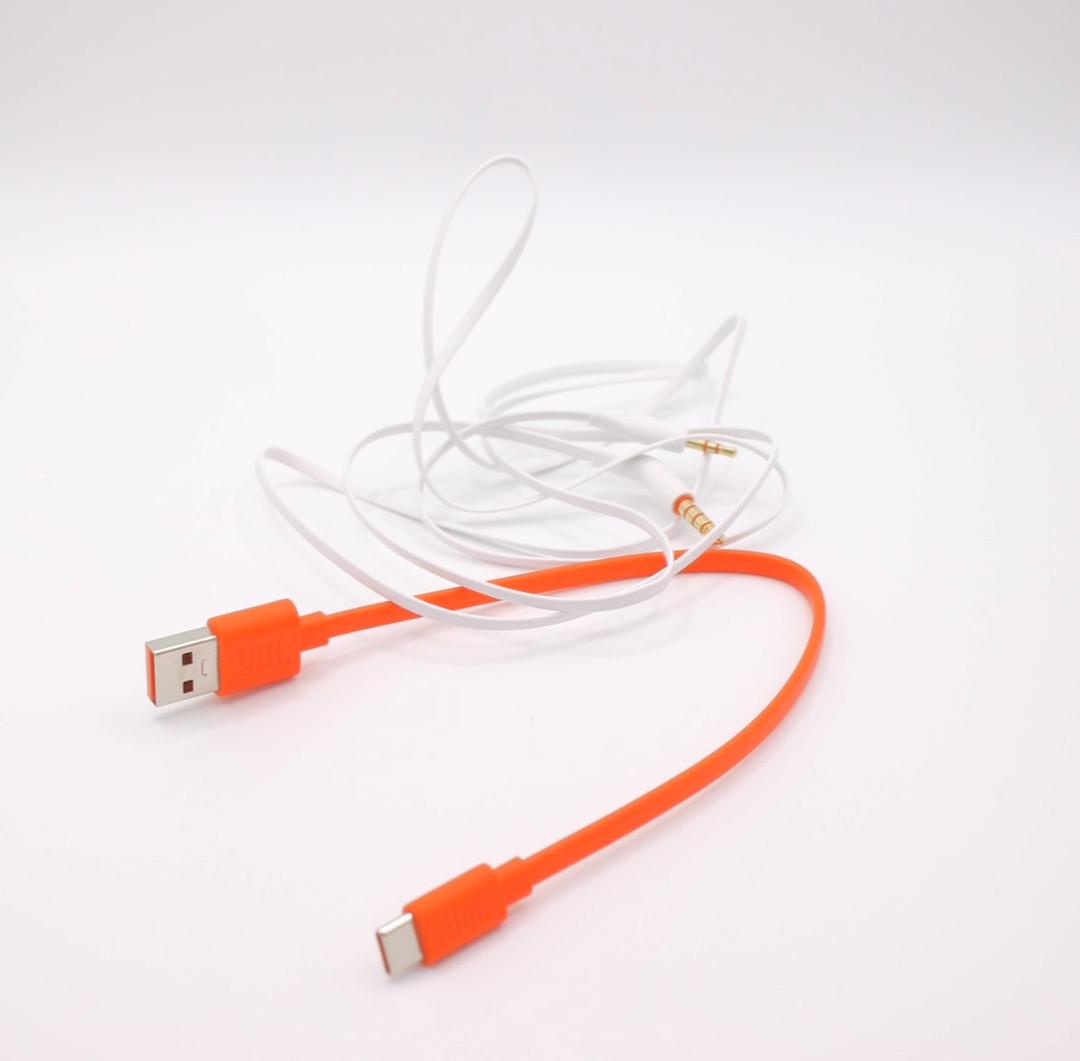 ☆ほぼ未使用☆ JBL TUNE770NC ヘッドホン ホワイト 保証つき