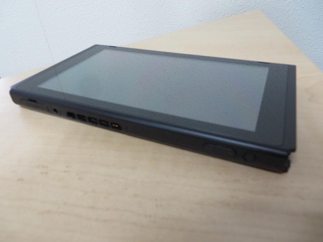 ニンテンドースイッチ本体+ジョイコンストラップ