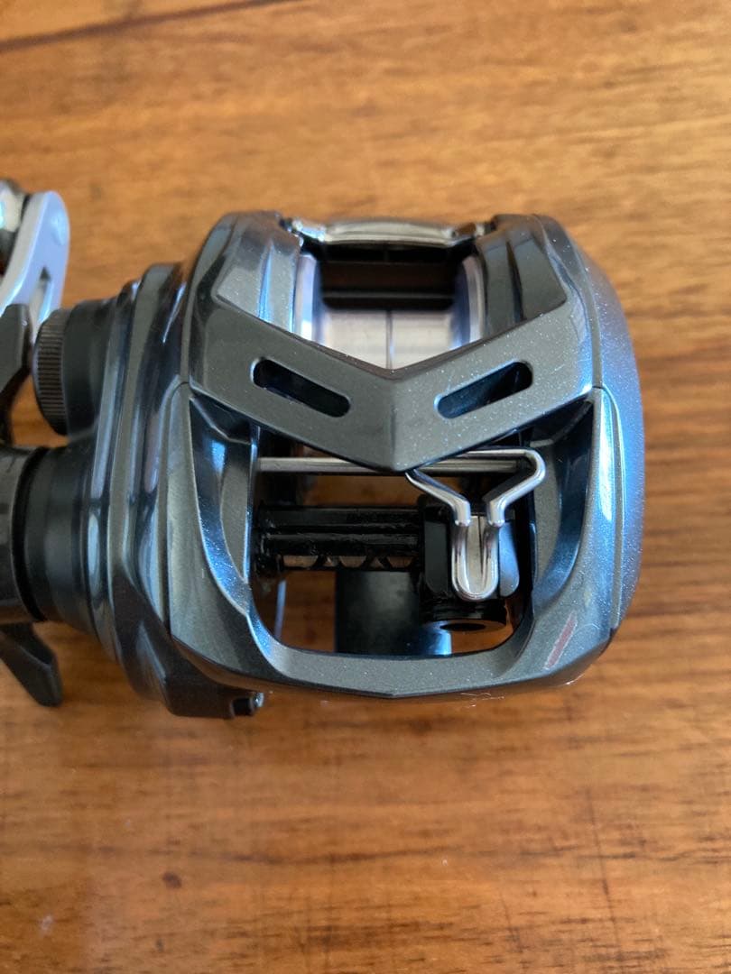 DAIWA アドミラA 100XH 右巻き