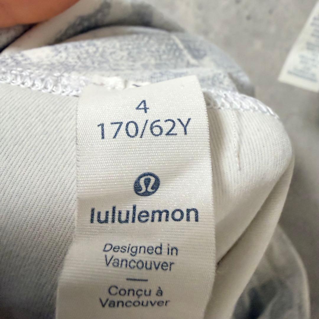 # Lululemon ルルレモン　ヨガウェアセット クロスストラップ　上下
