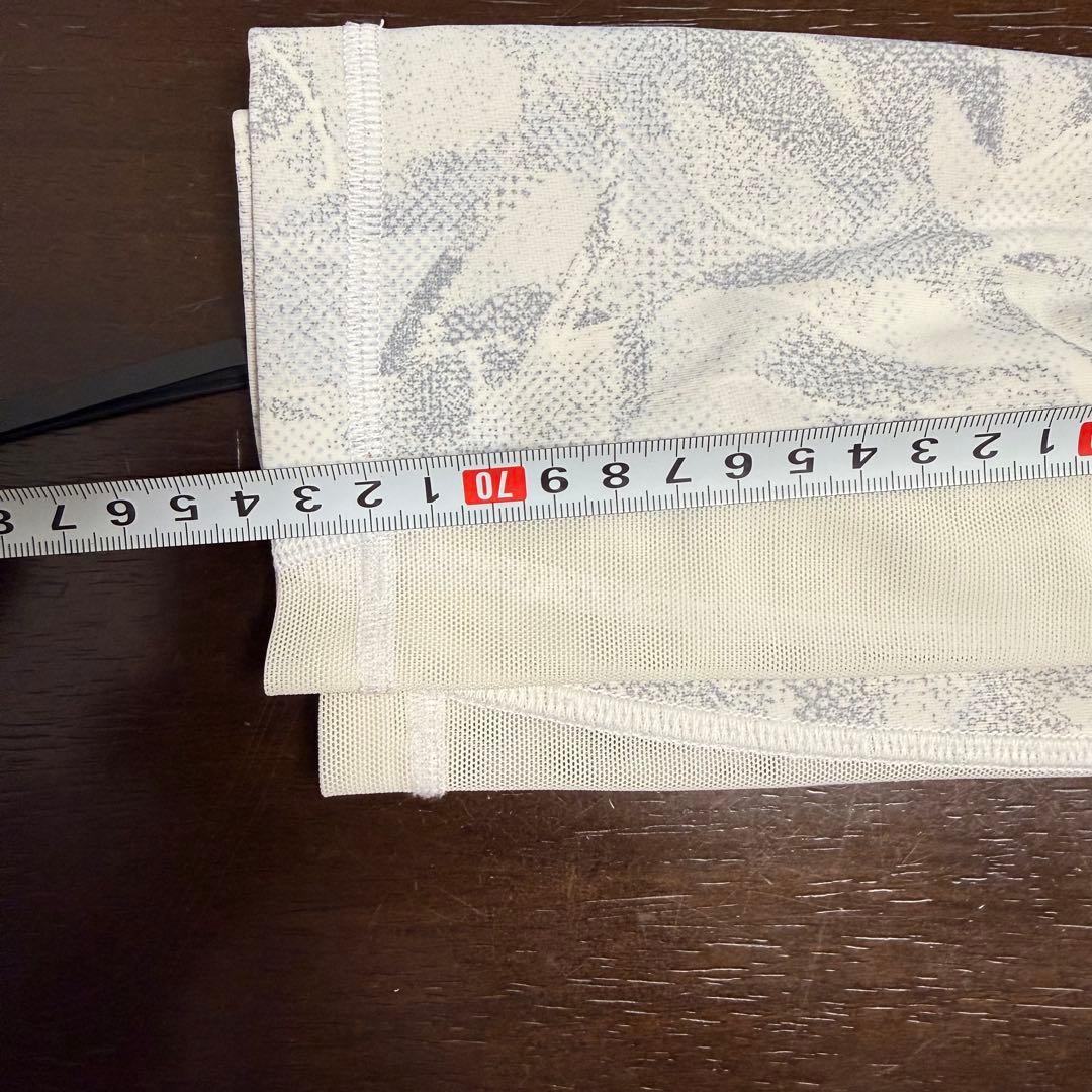 # Lululemon ルルレモン　ヨガウェアセット クロスストラップ　上下