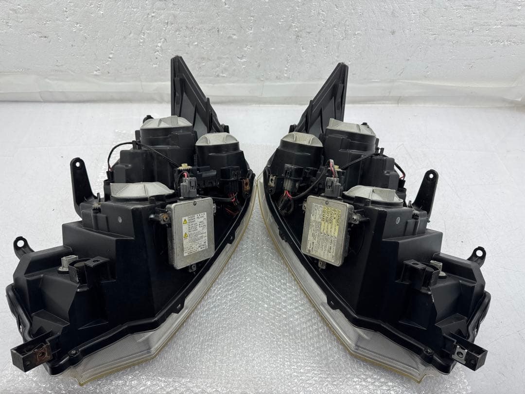 デリカ　D：5　CV5W　ヘッドライト　左右　レベ付　コイト　100-87918