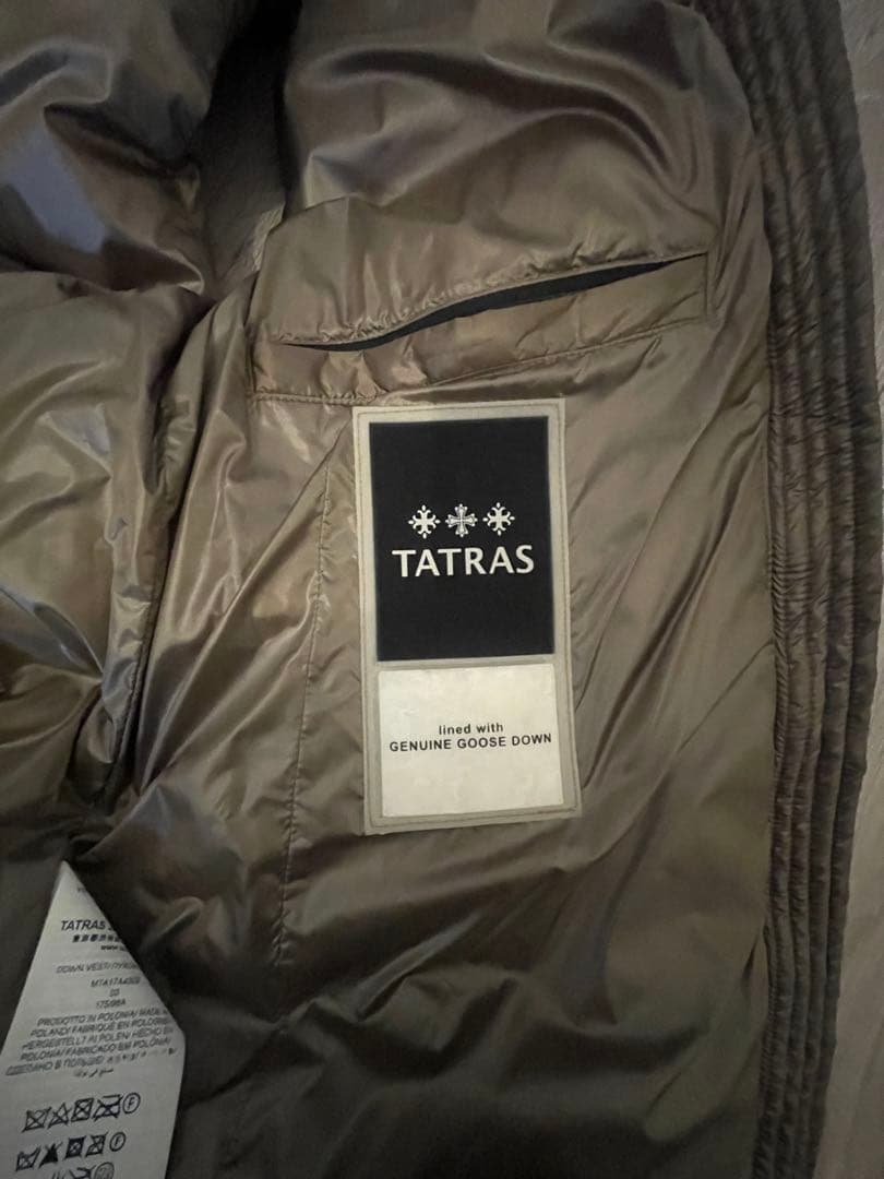 キ*ん様 タトラス　ダウンベスト　サイズ03Ｌ相当　カーキブラウン　TATRAS