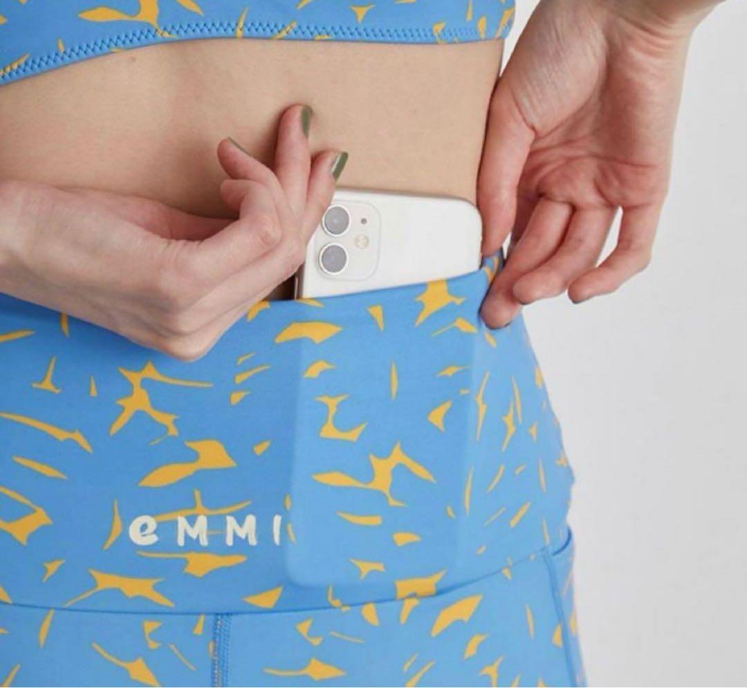 極美　emmi yoga エミヨガ　ヨガウェア　水色×オレンジ