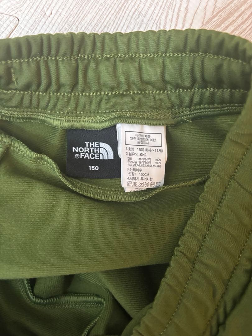 新品未使用　THE NORTH FACE ジャージ上下セット キッズ150センチ