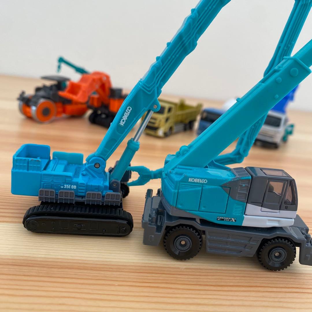 トミカ24台セット（内5台ロングトミカ、博物館限定トミカもあり）