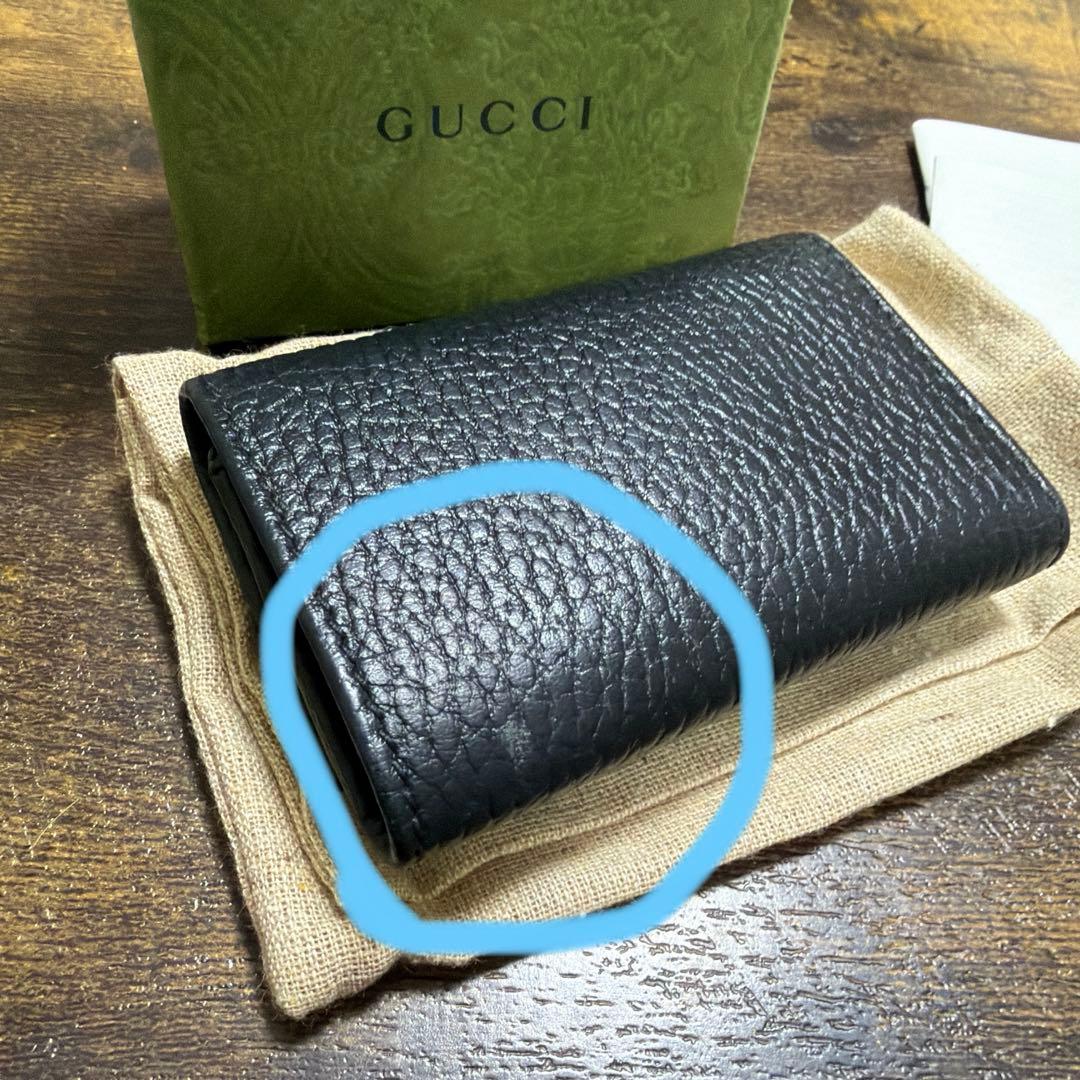 GUCCI GGマーモント レザー キーケース