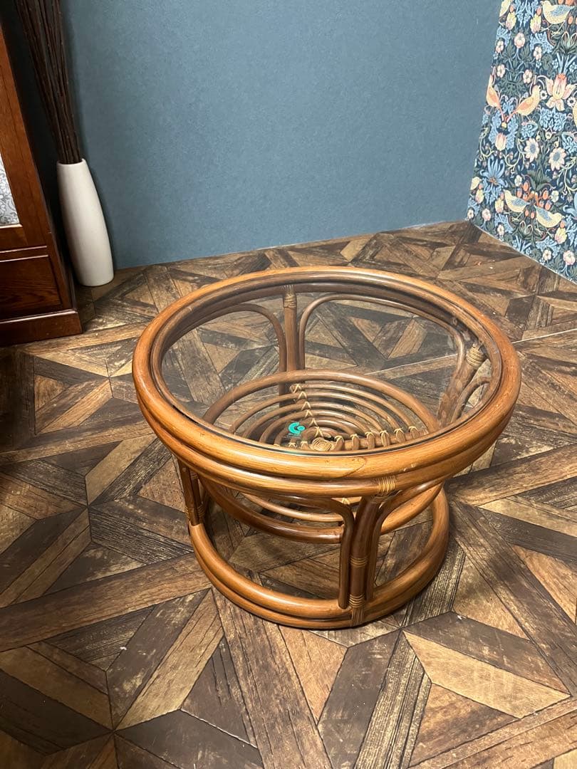 ラタン ガラステーブル 昭和レトロ インテリア 当時物 籐 アンティーク 丸