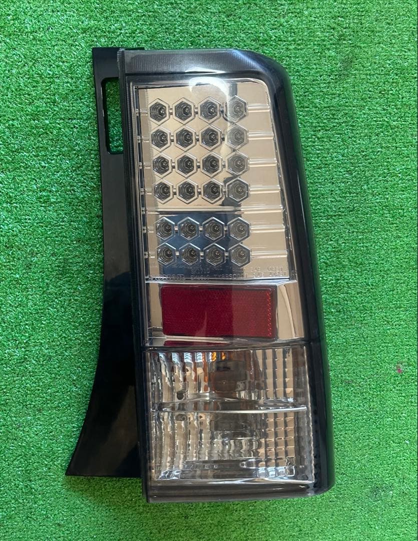 トヨタbB NCP30/NCP31 SK1610/SK1611LEDテールランプ