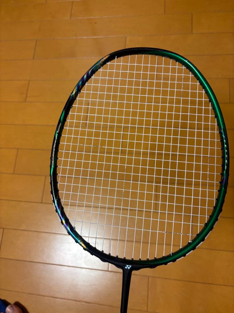 lcwヨネックスアストロクス99 リーチョンウェイモデルのバドミントンのラケット