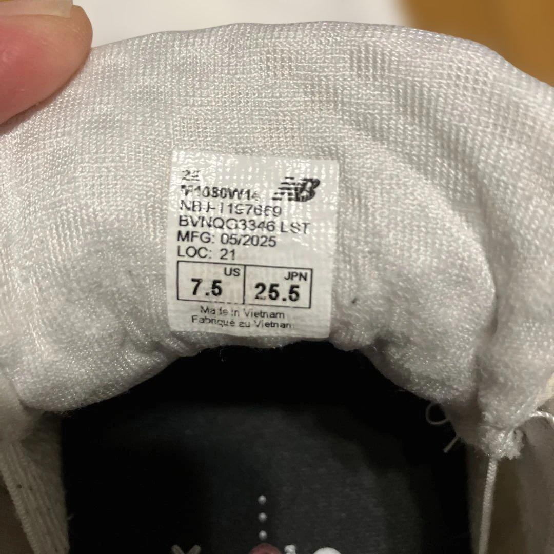 New Balance 1080 V14ホワイト 25.5