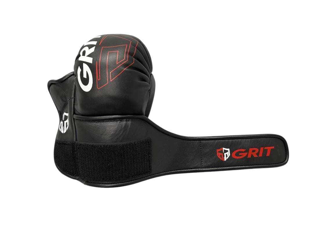 GRIT MMA SPARRING GLOVES 少し大きめのグローブです！