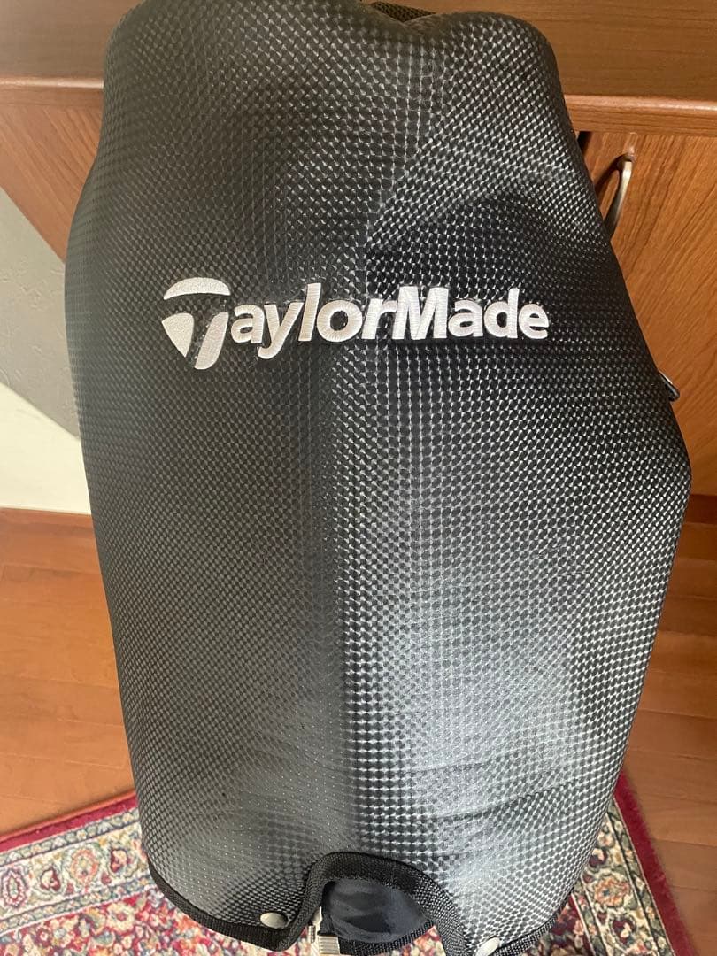 TaylorMade キャディバッグ 黒/赤/シルバー