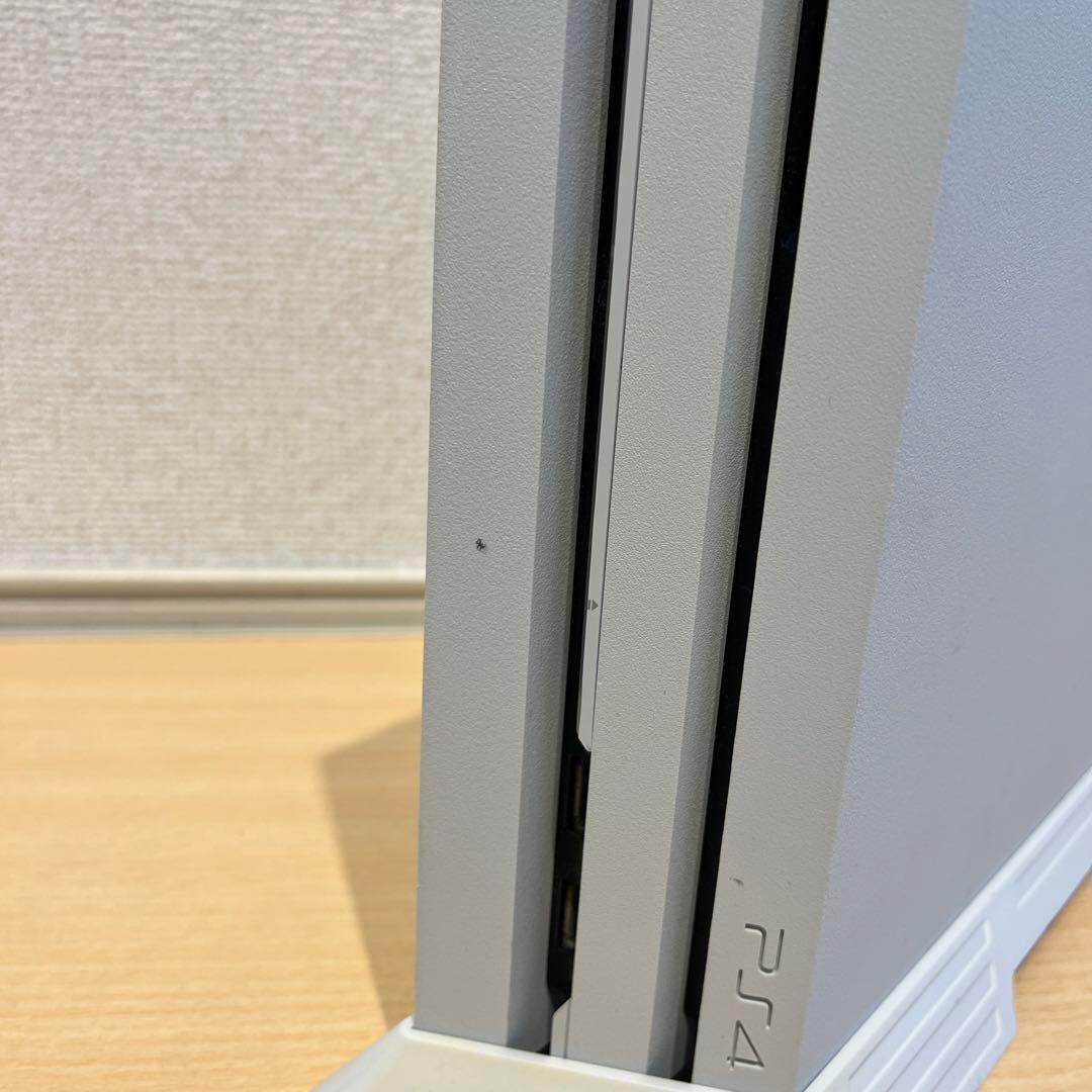 PS4 Pro 1TB 縦置きスタンド GTA5付き
