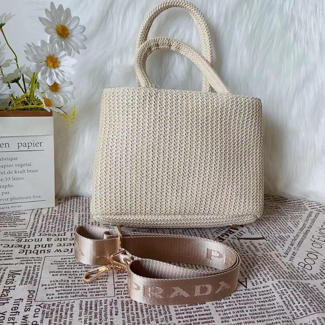Prada プラダ　カゴハック　トートバッグ*25 x 19 cm