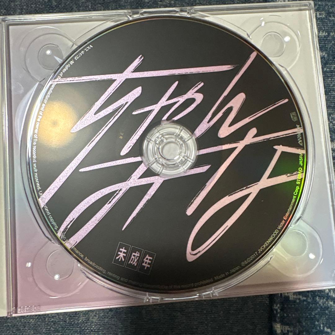 希少！ちゃんみな NEVER GROW UP 初回限定盤 ※DVDは未成年