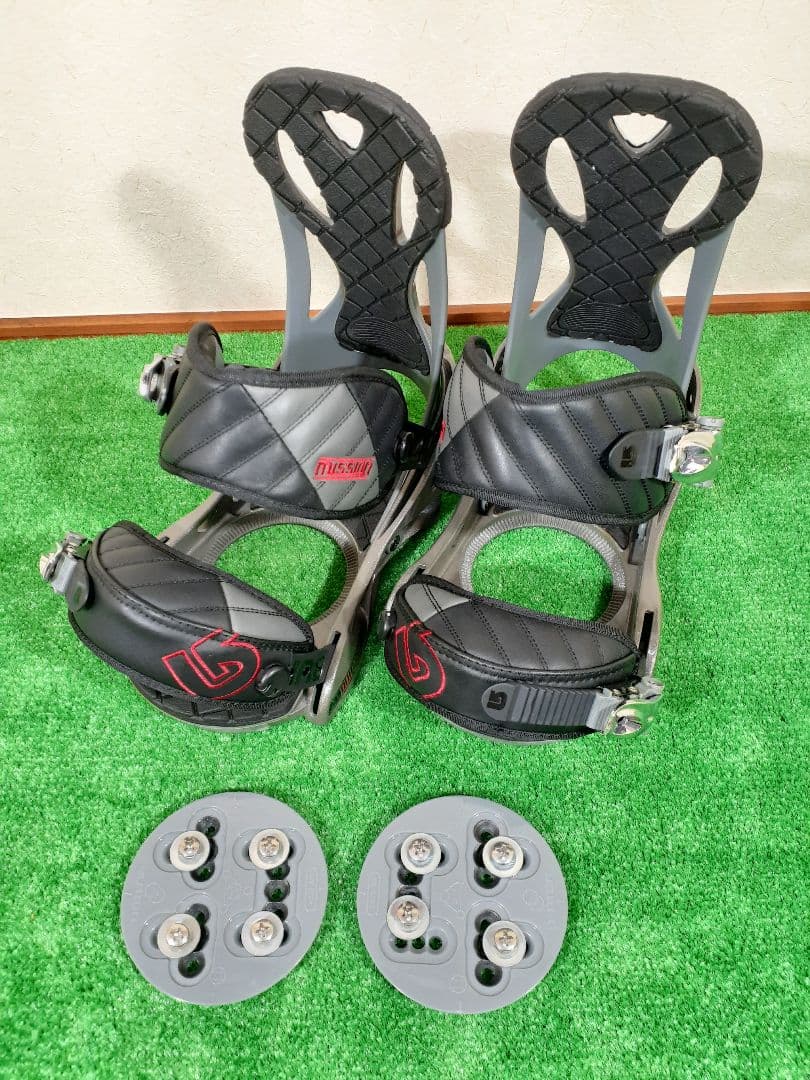 ボードTWO b ONE BOARDS(新品)×ビンディングBURTON