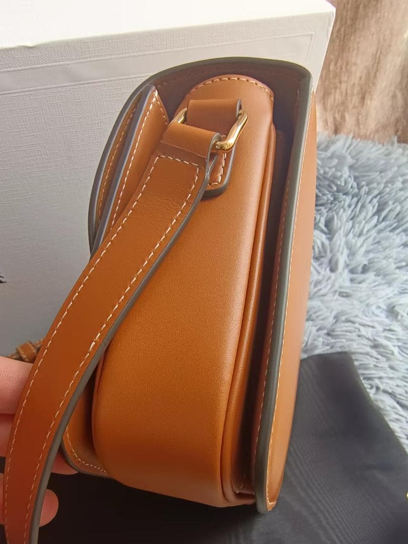 超美品 ブラウンレザー ショルダーバッグ