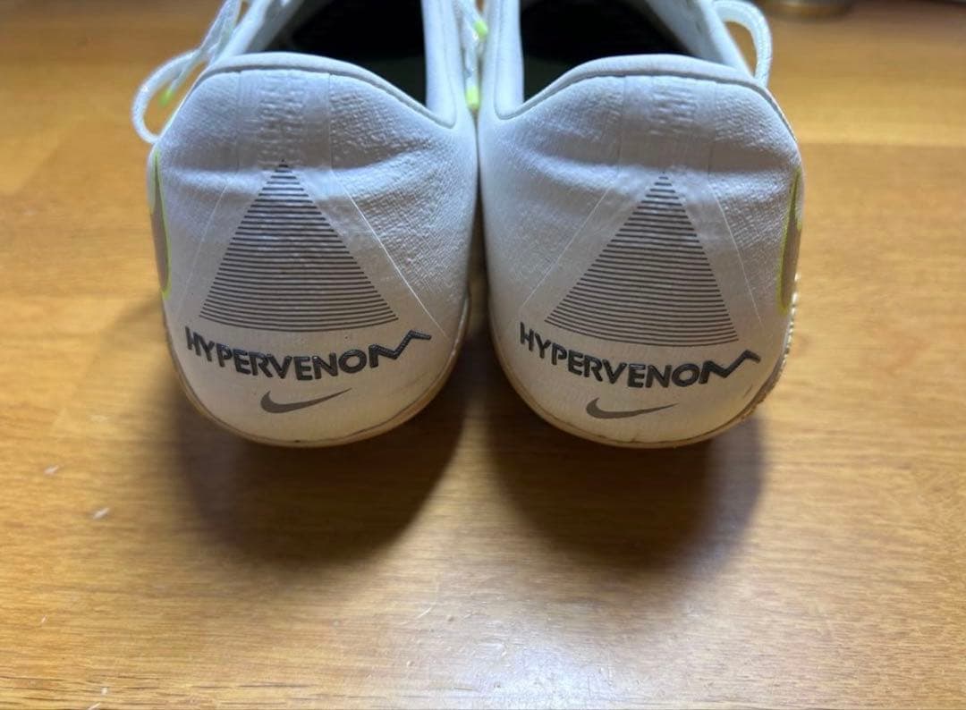 【値段交渉可】サッカースパイク NIKEナイキハイパーヴェノムSG 26.0