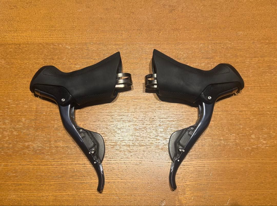 シマノ　アルテグラ　STI di2 ST-6870