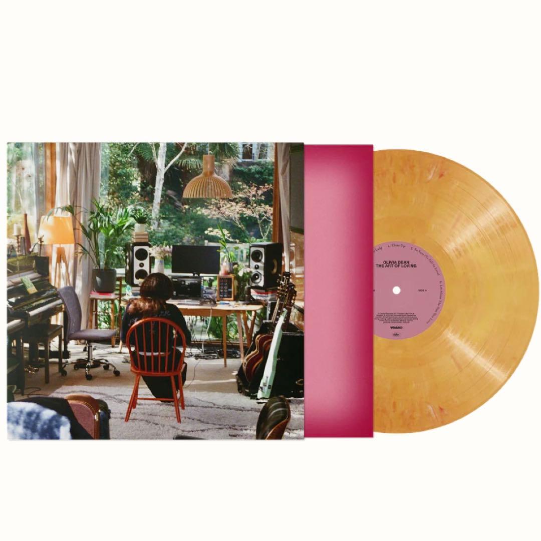 Olivia Dean レコード The art of loving LP