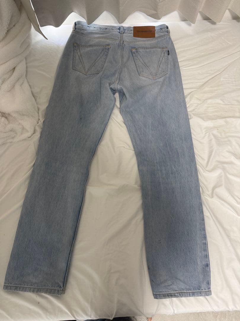 VETEMENTS ヴェトモン 21AW デニムパンツ　MA52PA720B