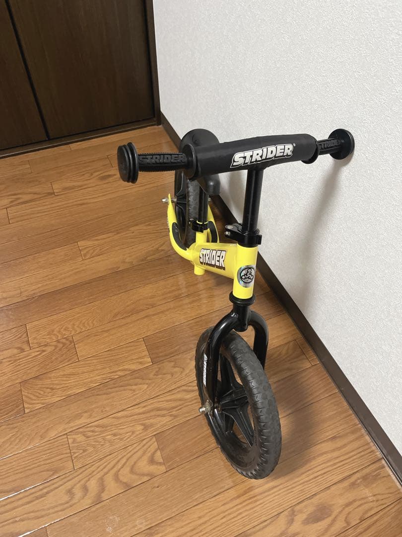 【極美品】STRIDER SPORT イエロー 黄色 12インチ
